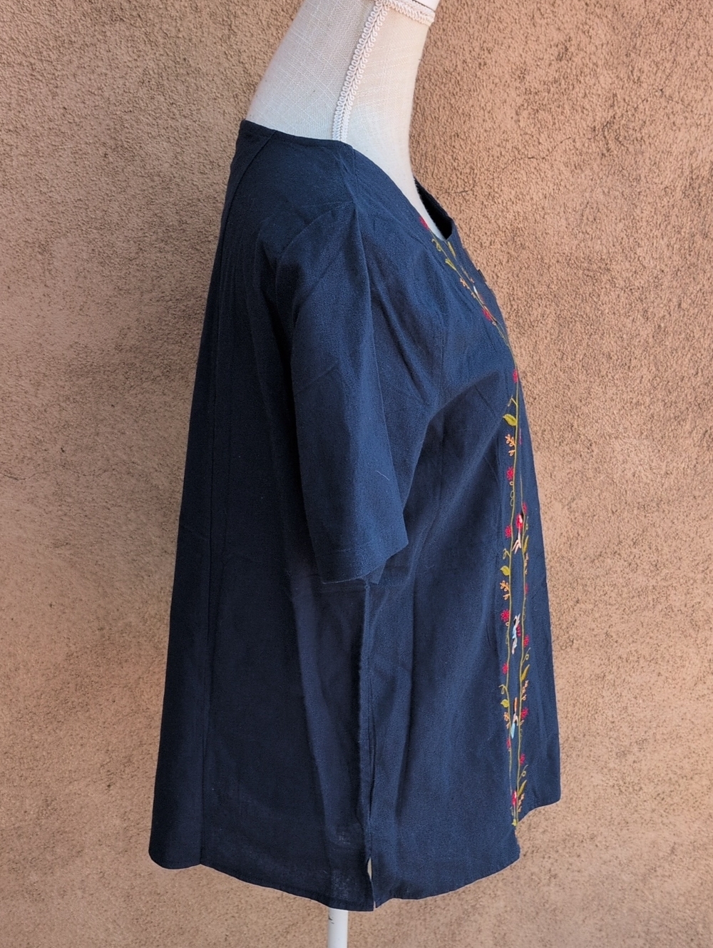Mod Lily Tropical Floral Embroidery Dark Chambray 100% Cotton Blouse Feminine - Picture 8 of 10
